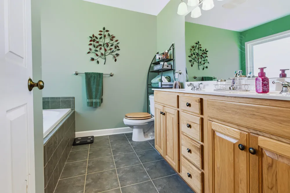 707 Tulip Drive Three Oaks, MI 49128