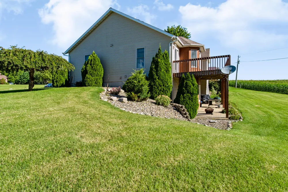 707 Tulip Drive Three Oaks, MI 49128