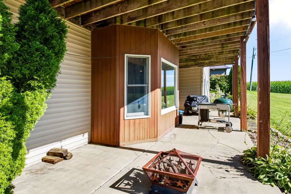 707 Tulip Drive Three Oaks, MI 49128