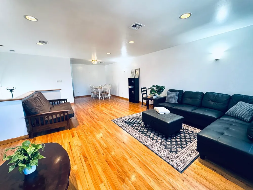 162 WEST 53RD ST Bayonne, NJ 07306