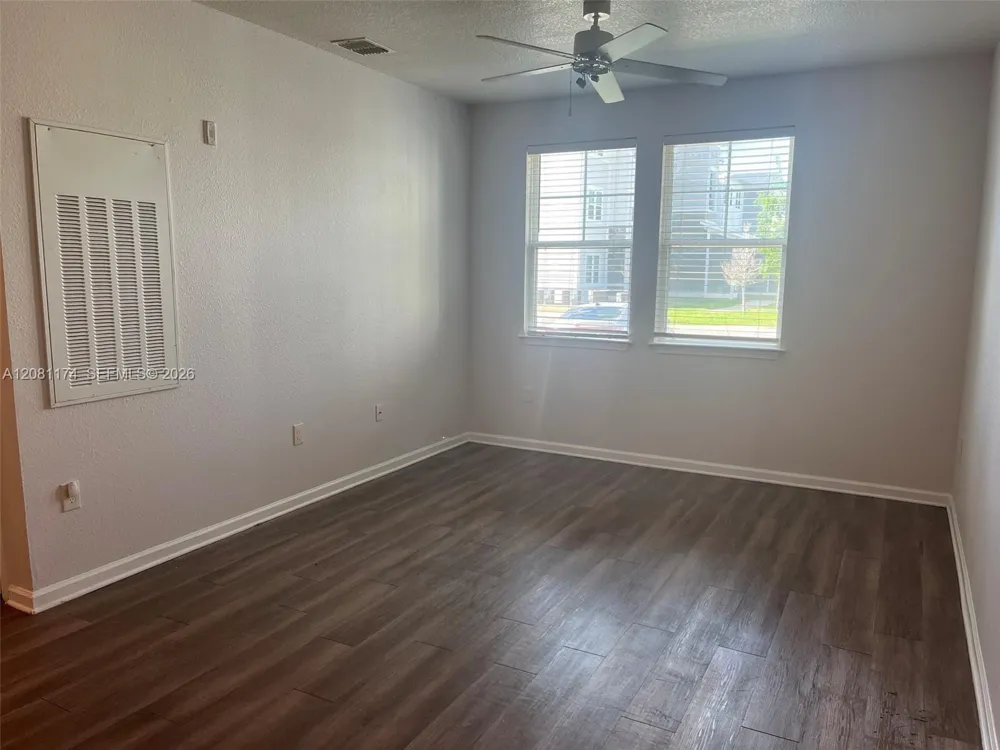 821 E Magnolia Drive #5113 Tallahassee, FL 32301