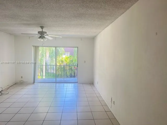 13710 SW 90th Ave #20 Miami, FL 33176