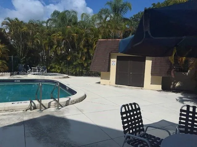 13710 SW 90th Ave #20 Miami, FL 33176