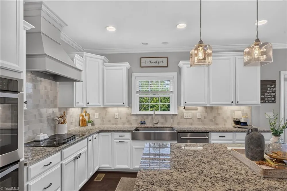 1110 Old Stone Lane Kernersville, NC 27284