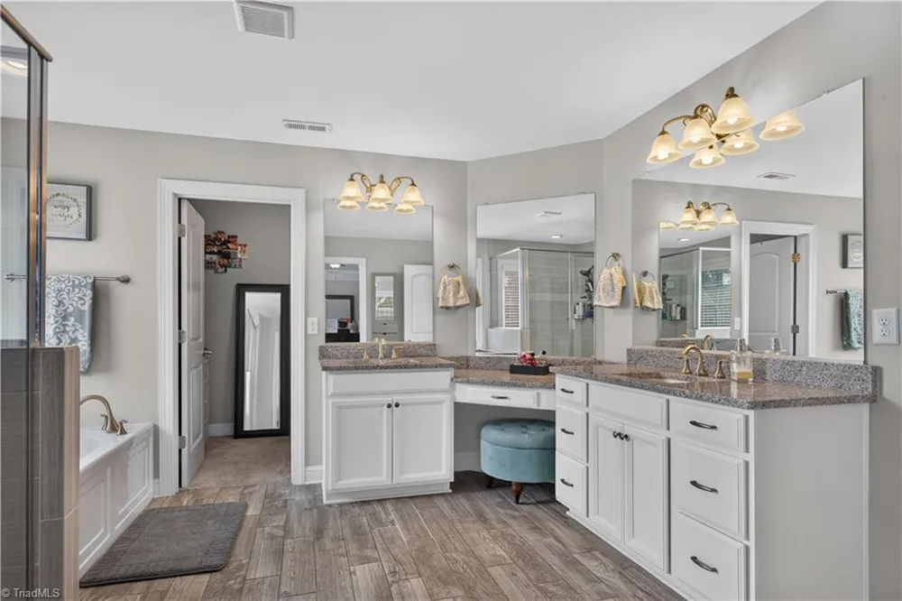 1110 Old Stone Lane Kernersville, NC 27284
