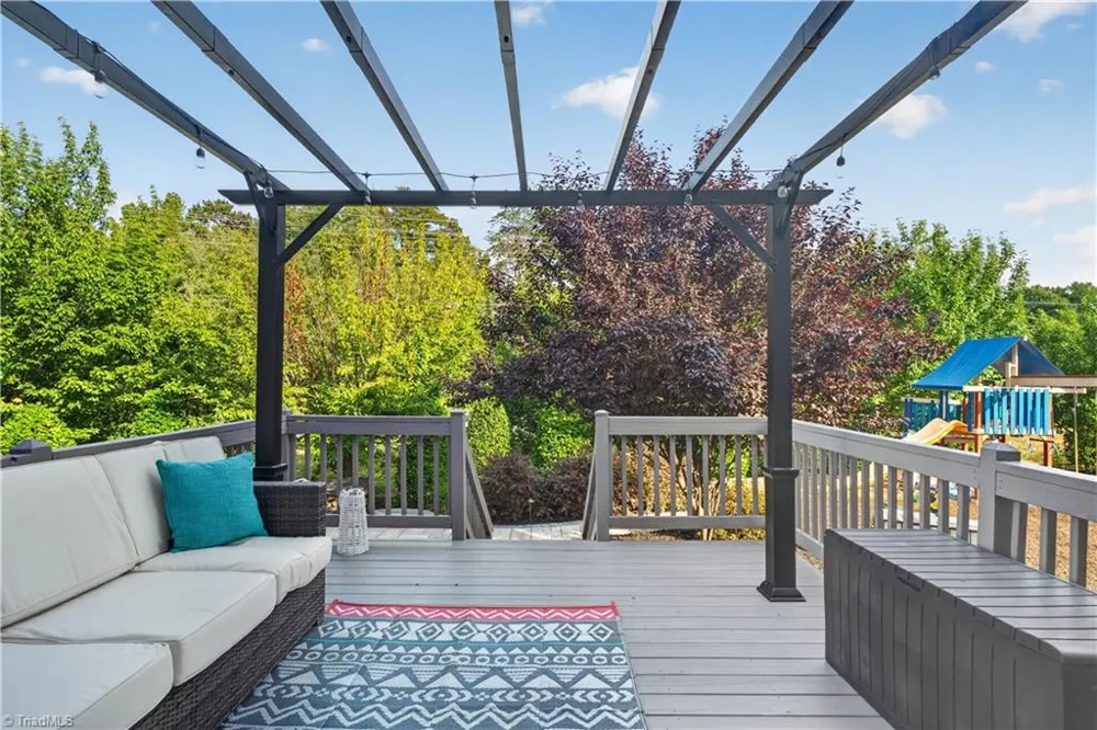 1110 Old Stone Lane Kernersville, NC 27284