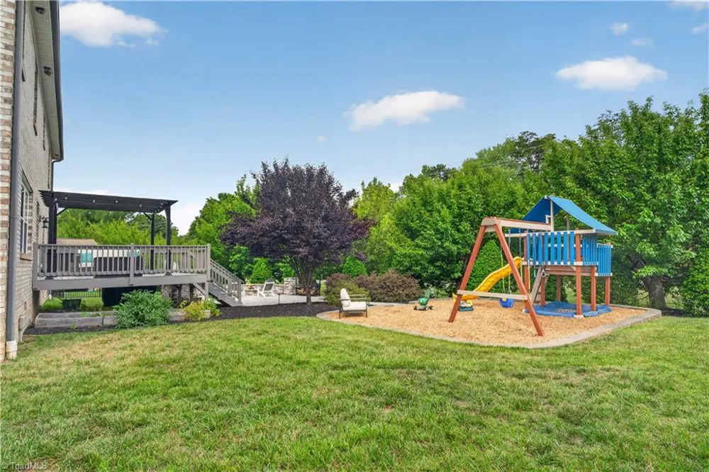 1110 Old Stone Lane Kernersville, NC 27284