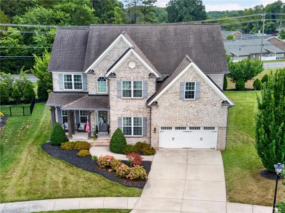 1110 Old Stone Lane Kernersville, NC 27284