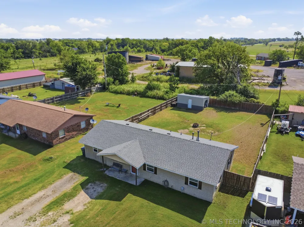 111 S 6th Street Morris, OK 74445