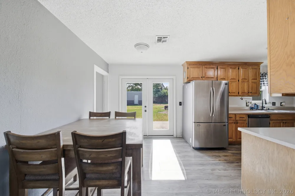 111 S 6th Street Morris, OK 74445