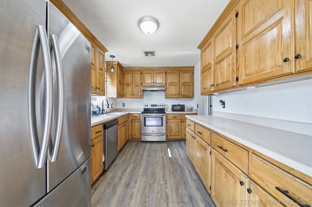 111 S 6th Street Morris, OK 74445