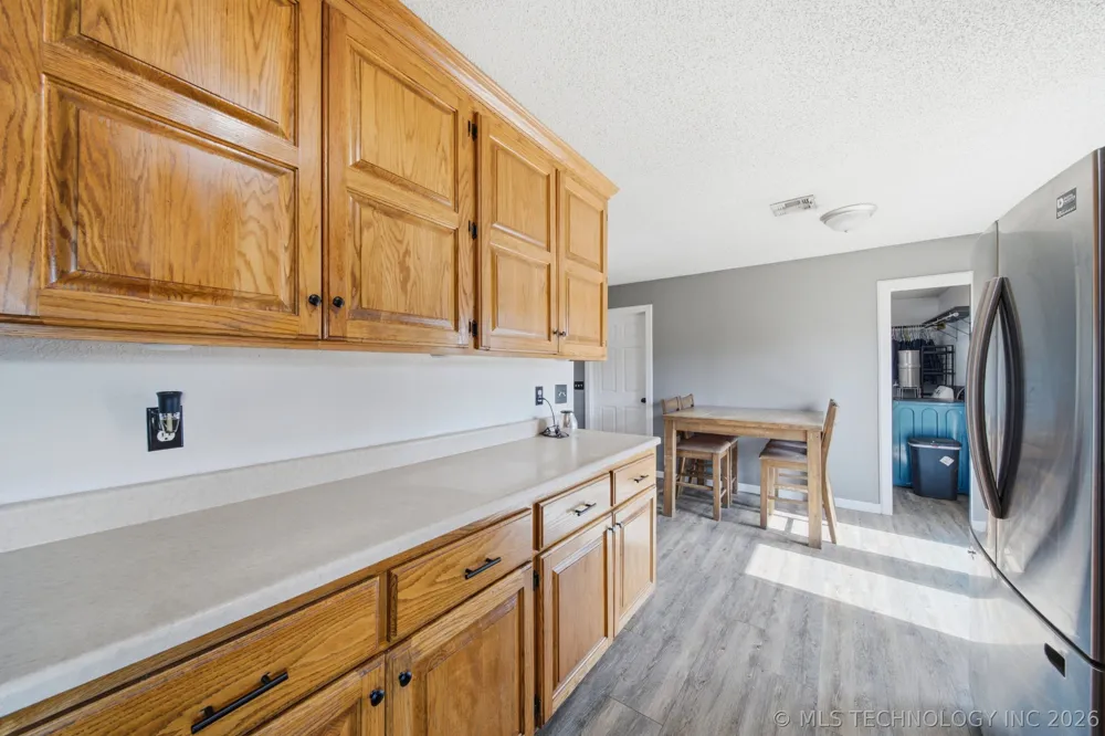 111 S 6th Street Morris, OK 74445