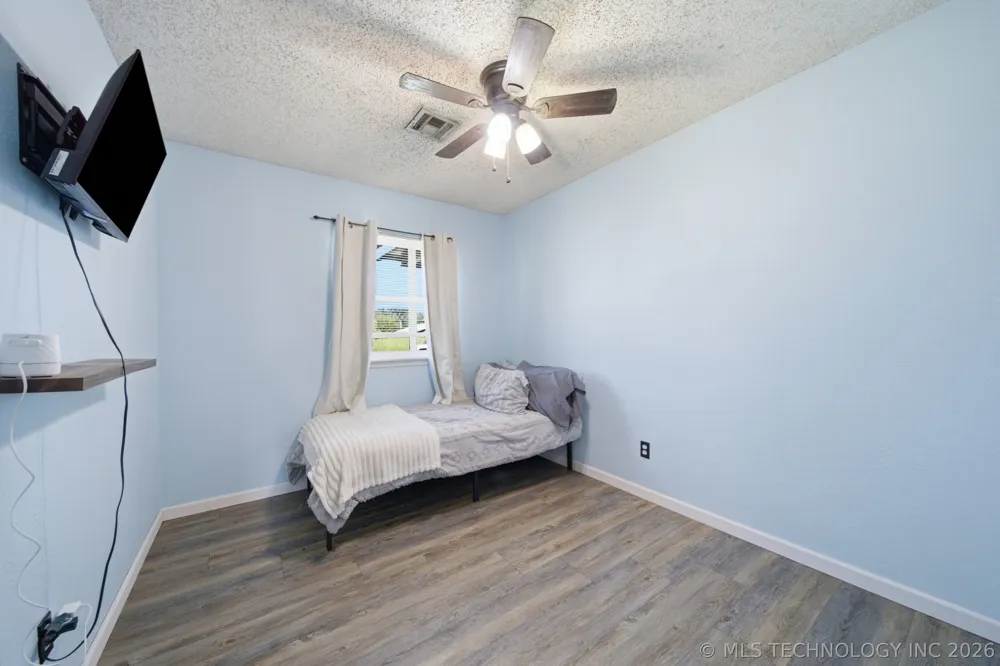 111 S 6th Street Morris, OK 74445