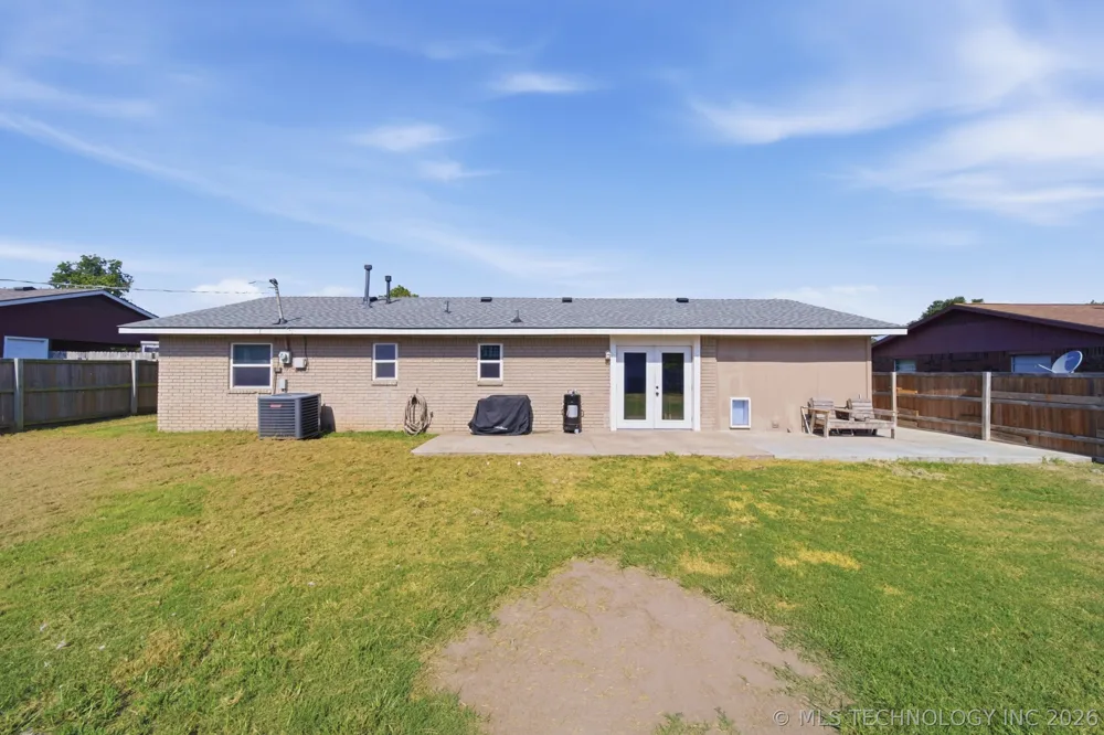 111 S 6th Street Morris, OK 74445