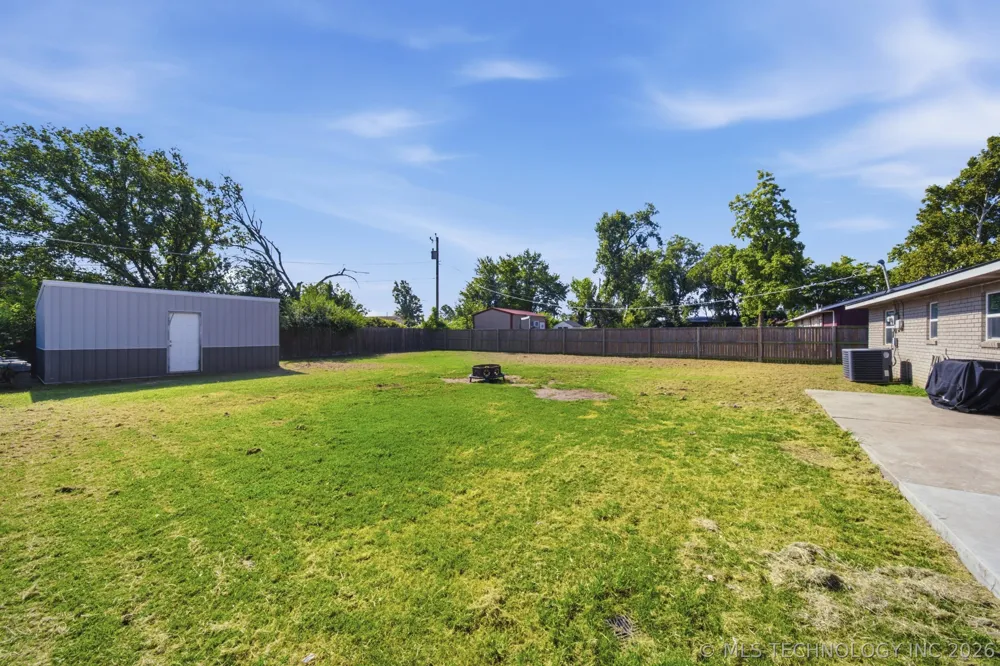 111 S 6th Street Morris, OK 74445