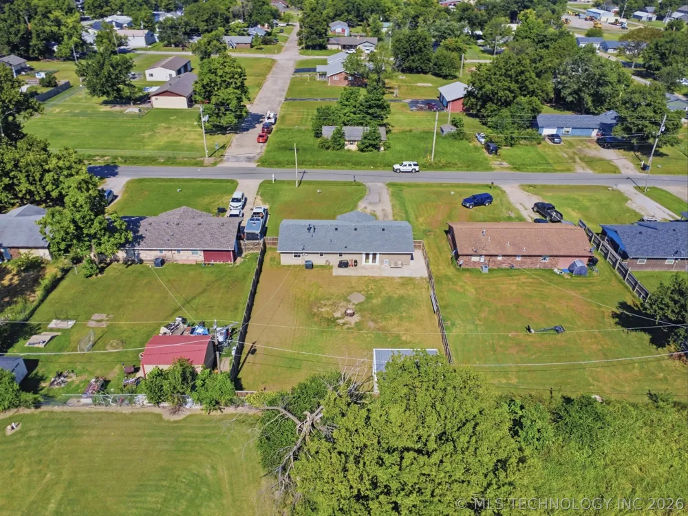 111 S 6th Street Morris, OK 74445