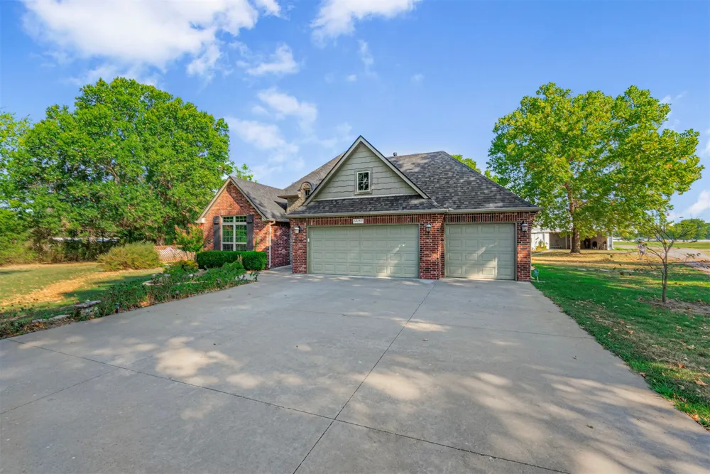 14157 E 580 ROAD Inola, OK 74036