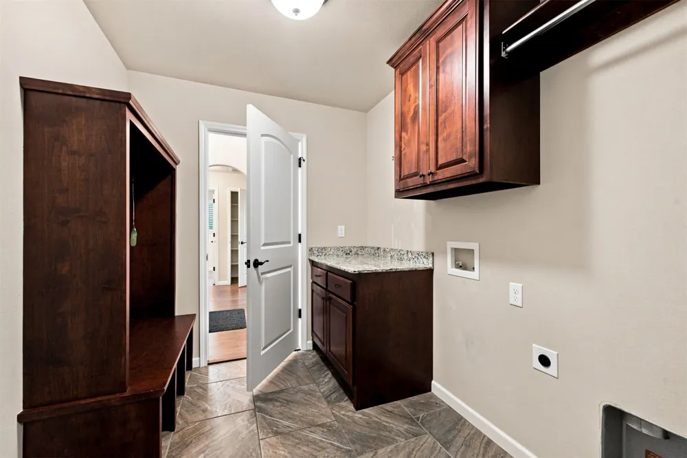14157 E 580 ROAD Inola, OK 74036