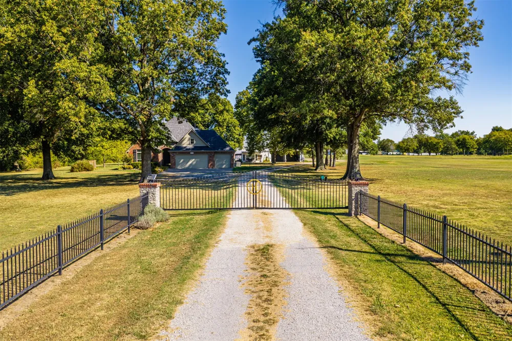 14157 E 580 ROAD Inola, OK 74036
