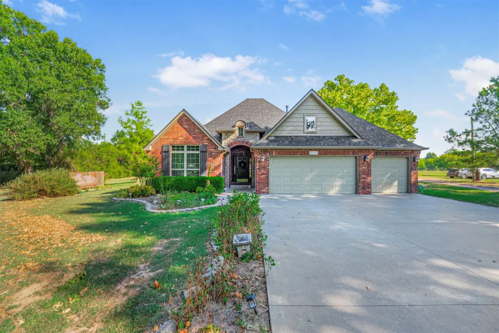 14157 E 580 ROAD Inola, OK 74036