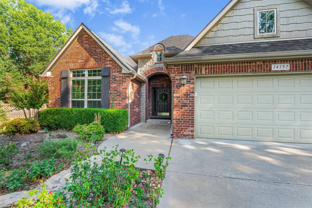 14157 E 580 ROAD Inola, OK 74036