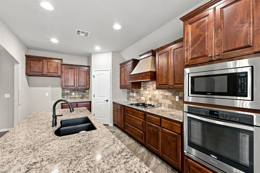 14157 E 580 ROAD Inola, OK 74036