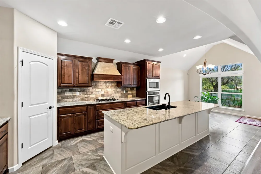 14157 E 580 ROAD Inola, OK 74036