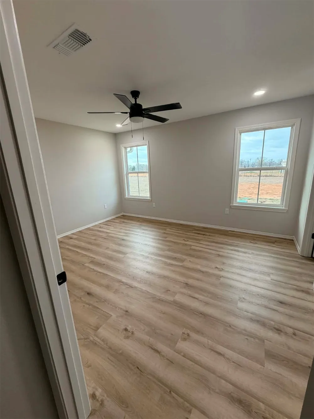 2911 E 2090 ROAD Hugo, OK 74743