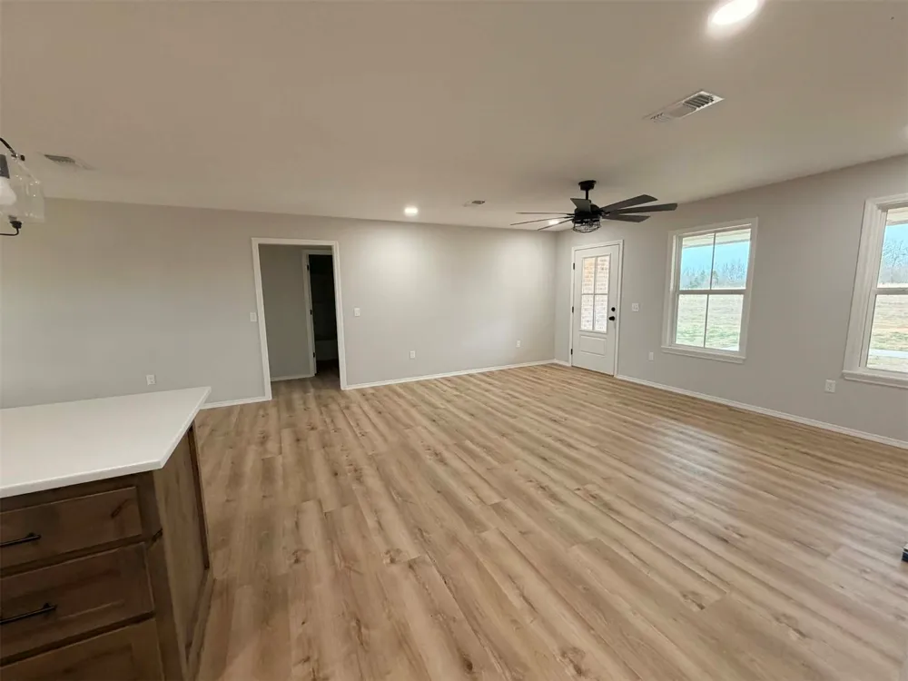 2911 E 2090 ROAD Hugo, OK 74743