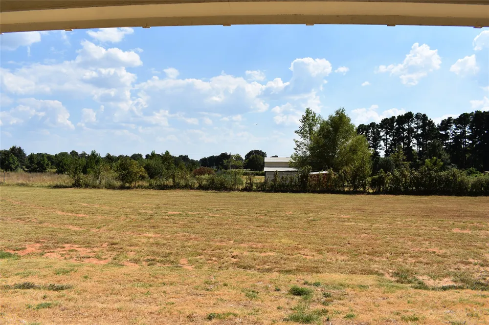 2911 E 2090 ROAD Hugo, OK 74743