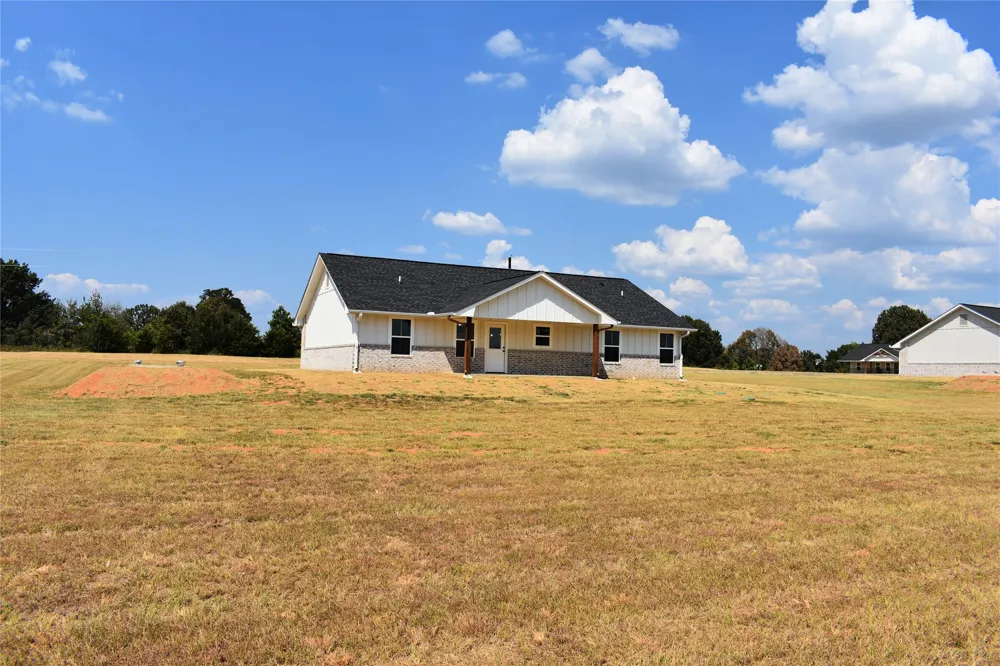 2911 E 2090 ROAD Hugo, OK 74743