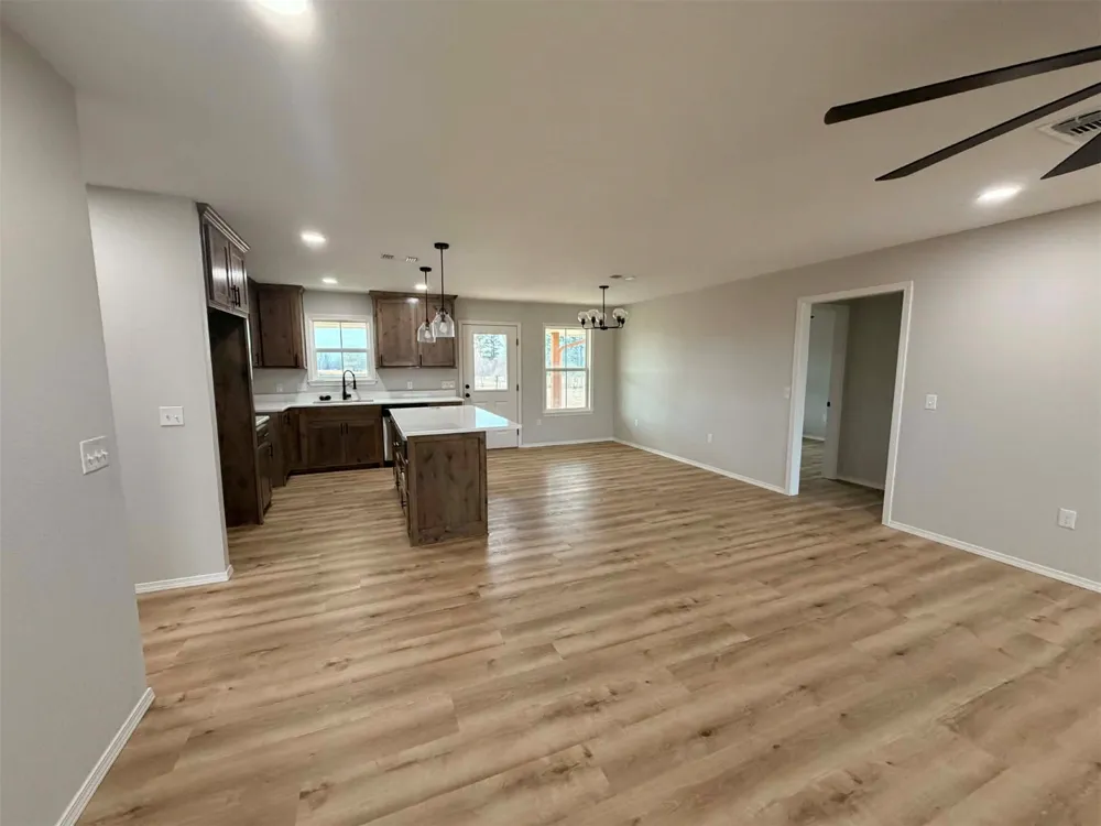 2915 E 2090 ROAD Hugo, OK 74743