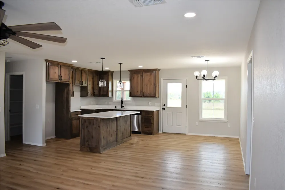 2915 E 2090 ROAD Hugo, OK 74743