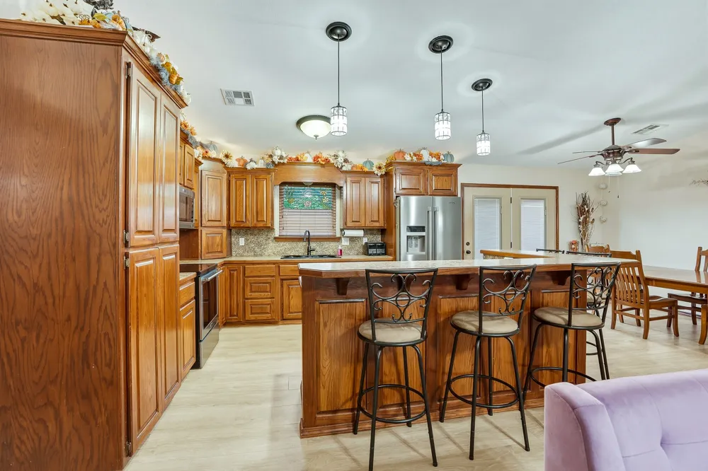 9300 County Road 3500 Ada, OK 74820
