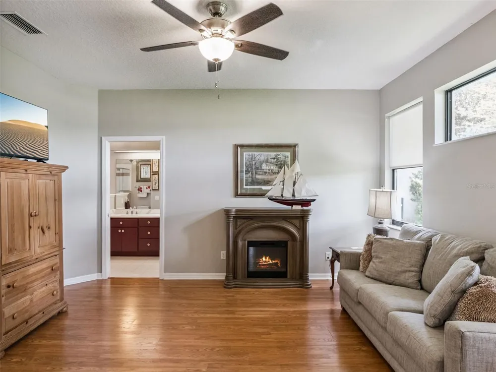 21824 TARTAN STREET Leesburg, FL 34748
