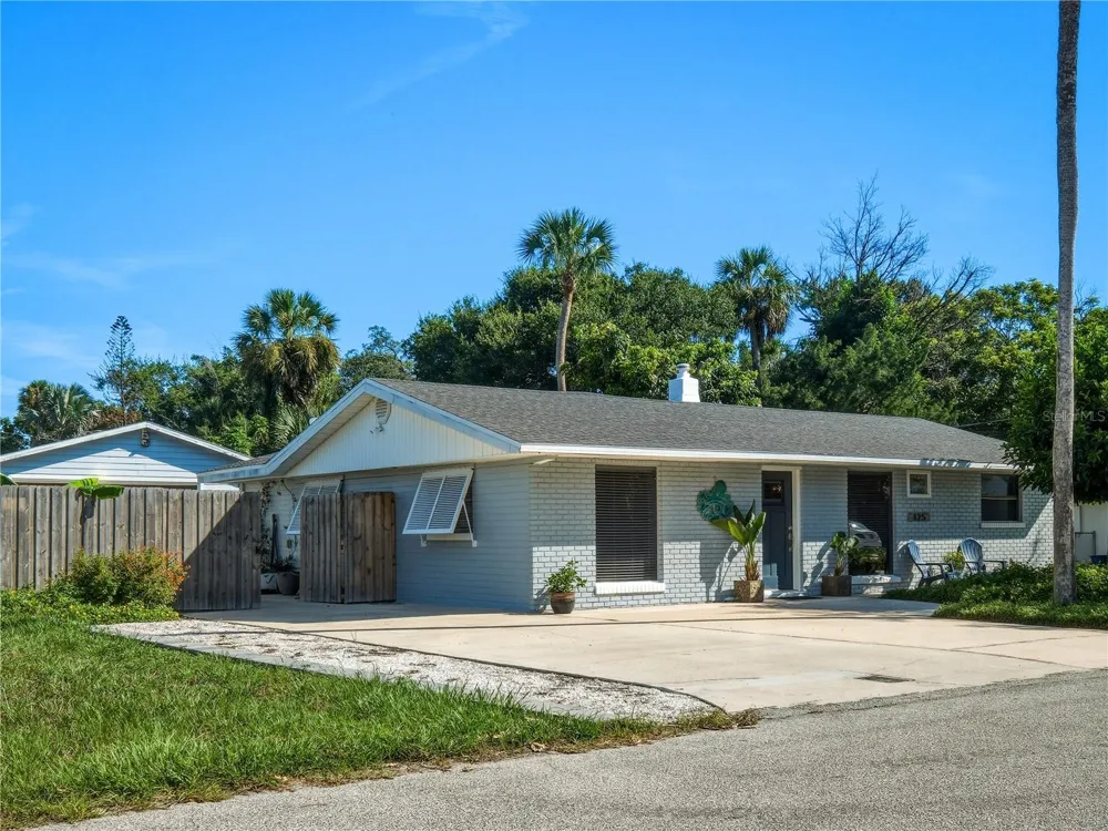 125 DIXWOOD AVENUE Edgewater, FL 32132