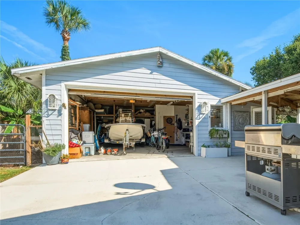 125 DIXWOOD AVENUE Edgewater, FL 32132
