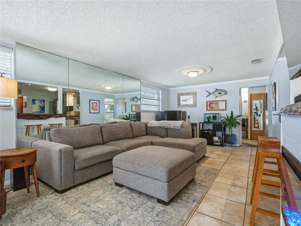 125 DIXWOOD AVENUE Edgewater, FL 32132