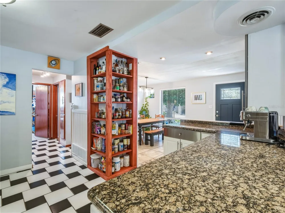 125 DIXWOOD AVENUE Edgewater, FL 32132