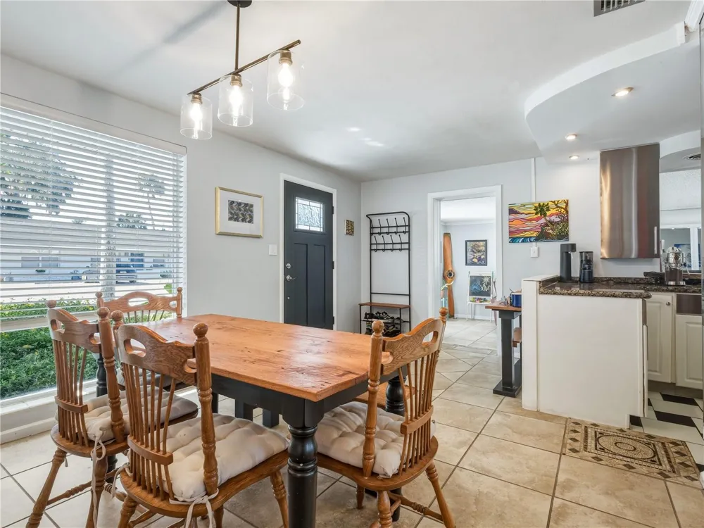 125 DIXWOOD AVENUE Edgewater, FL 32132