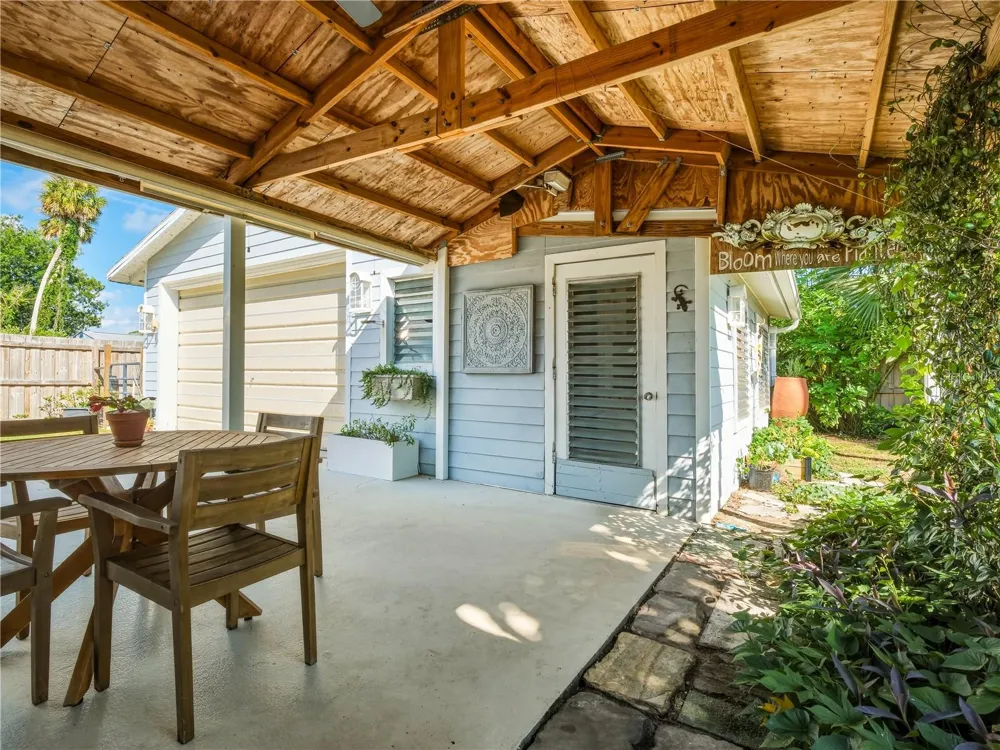 125 DIXWOOD AVENUE Edgewater, FL 32132