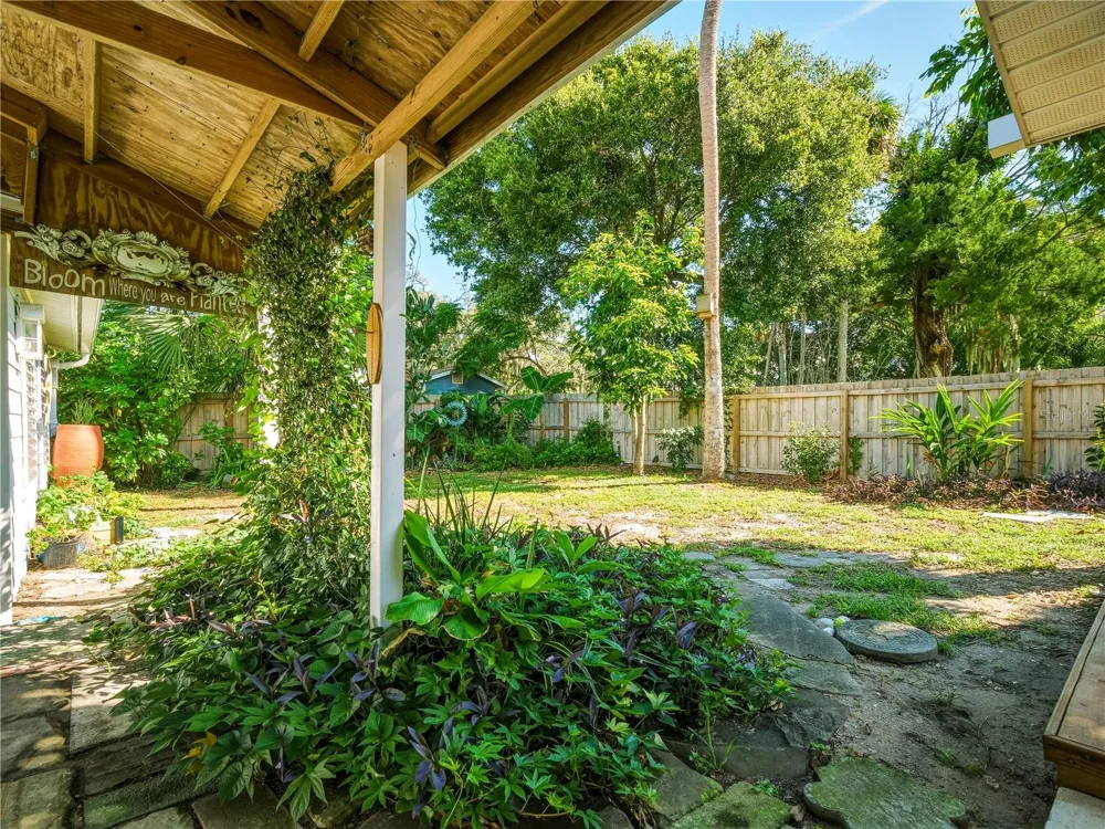 125 DIXWOOD AVENUE Edgewater, FL 32132
