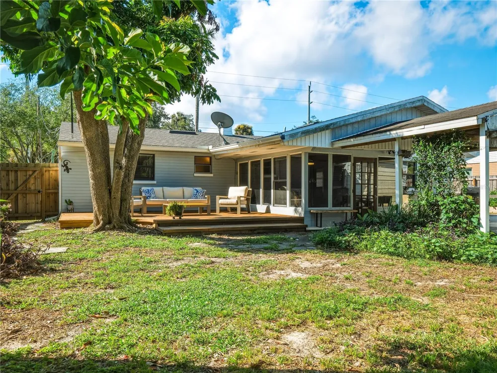 125 DIXWOOD AVENUE Edgewater, FL 32132