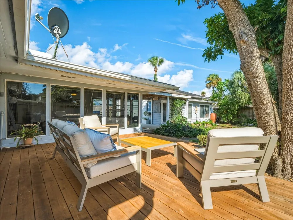 125 DIXWOOD AVENUE Edgewater, FL 32132