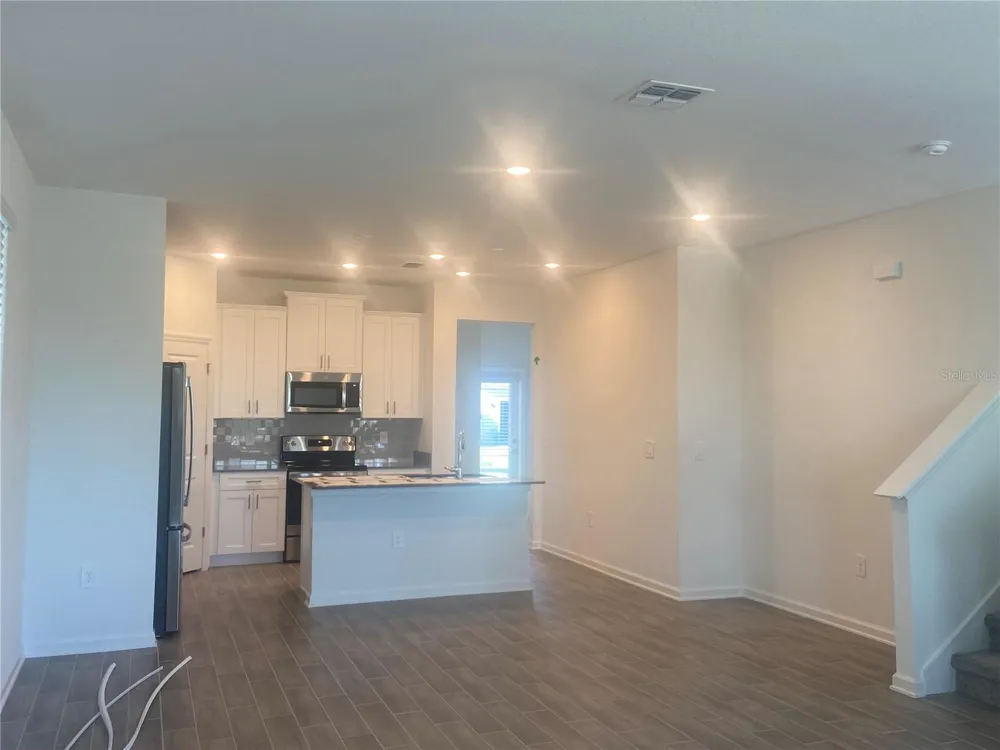 1664 CROSS PRAIRIE PARKWAY Kissimmee, FL 34744