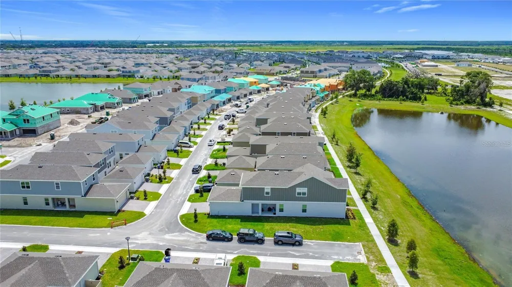 1664 CROSS PRAIRIE PARKWAY Kissimmee, FL 34744