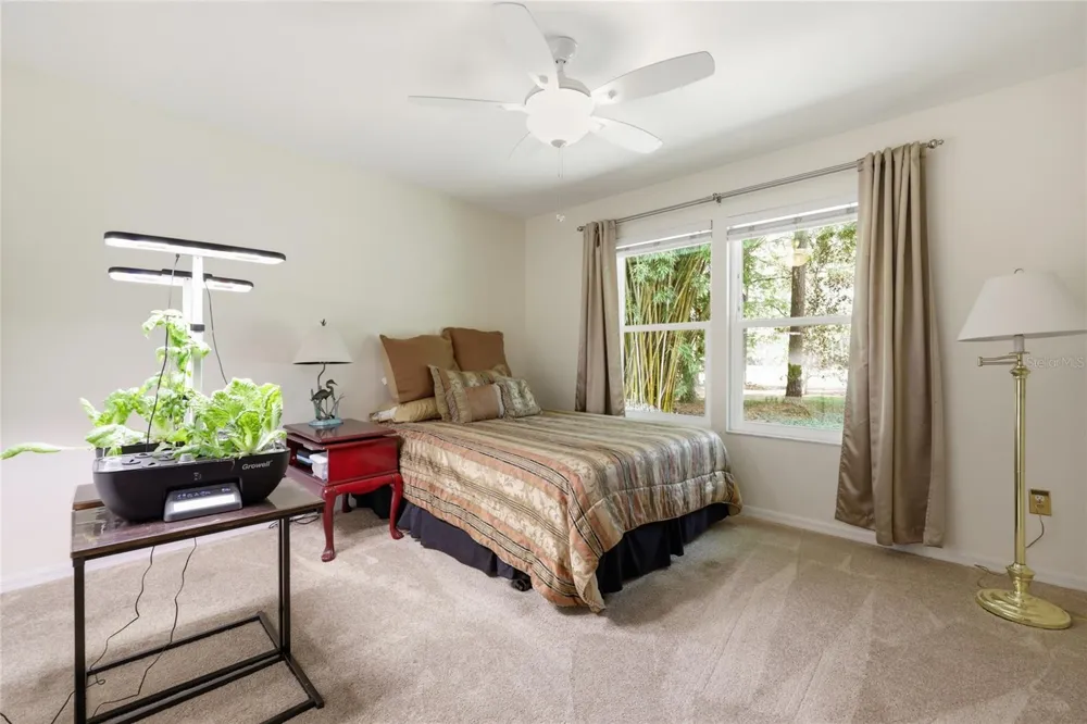 215 SW 136TH STREET Newberry, FL 32669