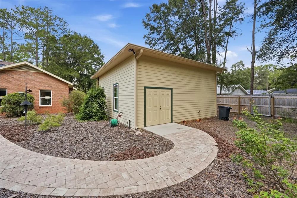 215 SW 136TH STREET Newberry, FL 32669