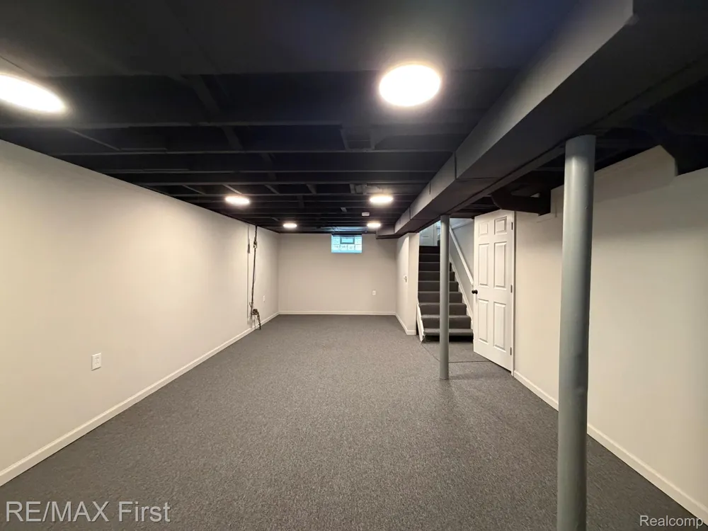 22921 Gaukler Street St Clair Shores City, MI 48080