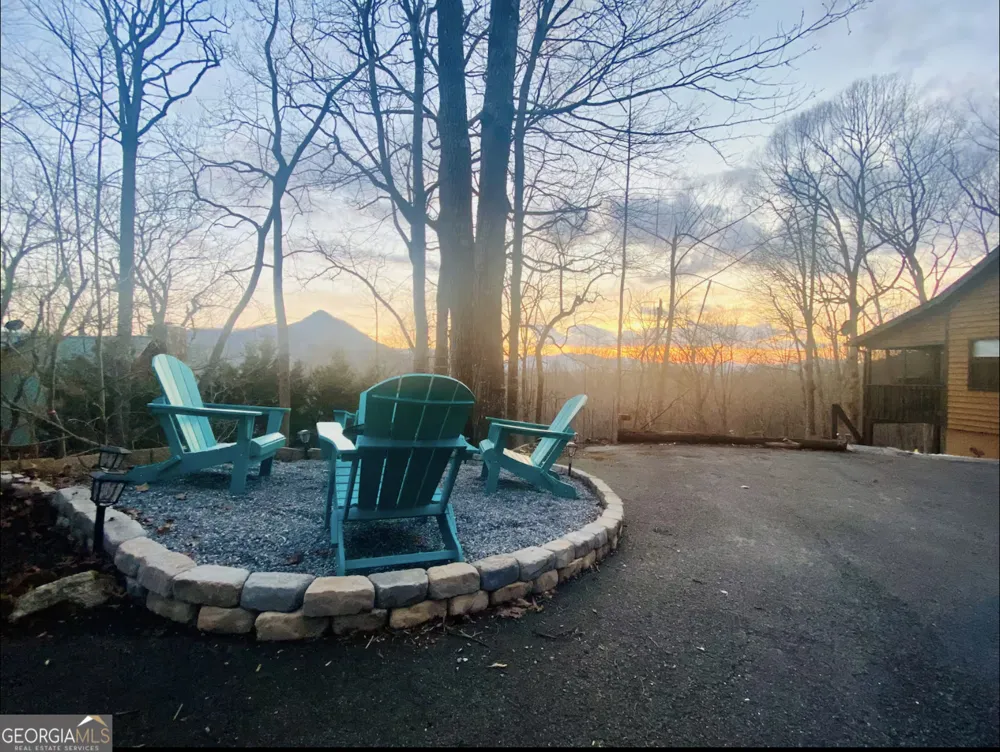 2531 Hunter RD Hiawassee, GA 30546